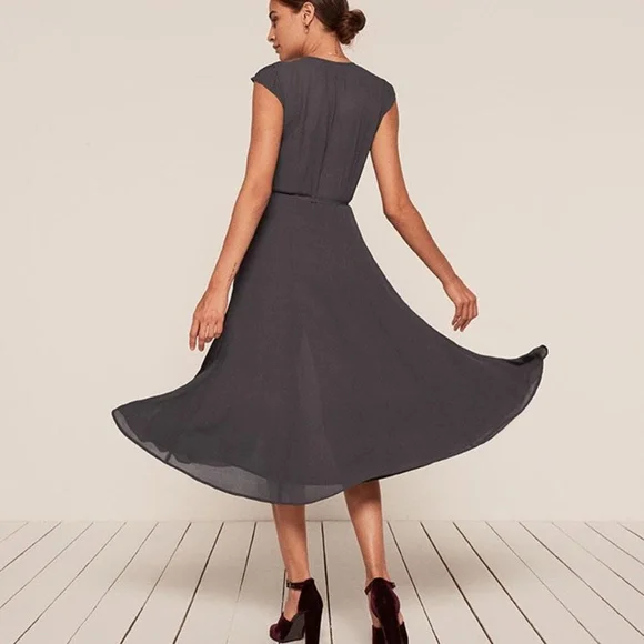 reformation • mollie blue indigo gray cap sleeve tie wrap midi fit flare dress - Picture 3 of 8